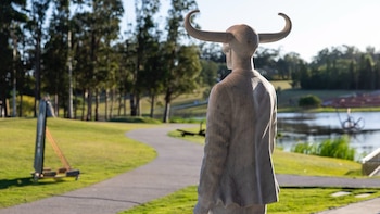 La escultura Deadman, el alter