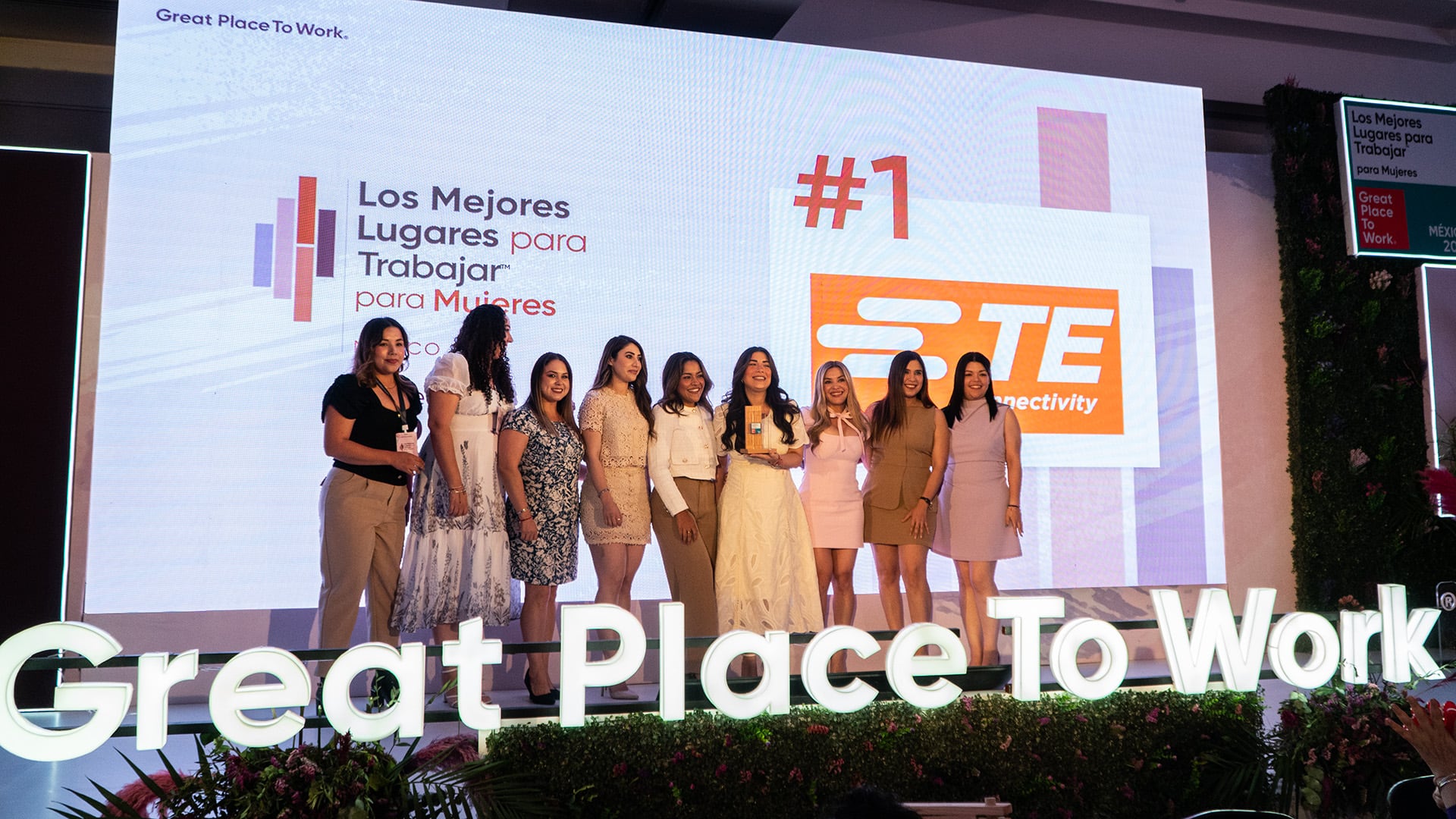 Se realizó la última edición de Great Place To Work en la CDMX en donde se entregaron decenas de galardones a empresas comprometidas en ser los mejores lugares para las mujeres para trabajar. (Jenifer Nava/Infobae)