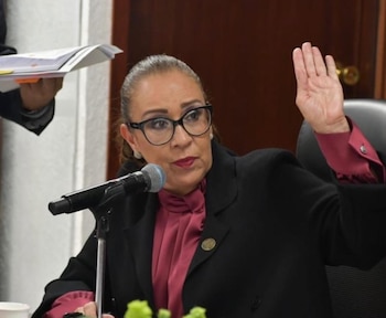 La diputada federal Elena Segura impulsa una reforma para reconocer la muerte voluntaria asistida como un derecho constitucional, bajo controles médicos y garantías contra presiones económicas, familiares o sociales