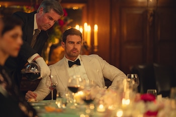 Theo James vuelve como Eddie en la segunda temporada de Los caballeros, que llegará a Netflix el 3 de septiembre de 2026. (Netflix)