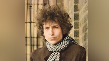 Fino, mercurial y dorado: 60 años de ‘Blonde on Blonde’, el álbum doble de Bob Dylan que cambió la historia del rock