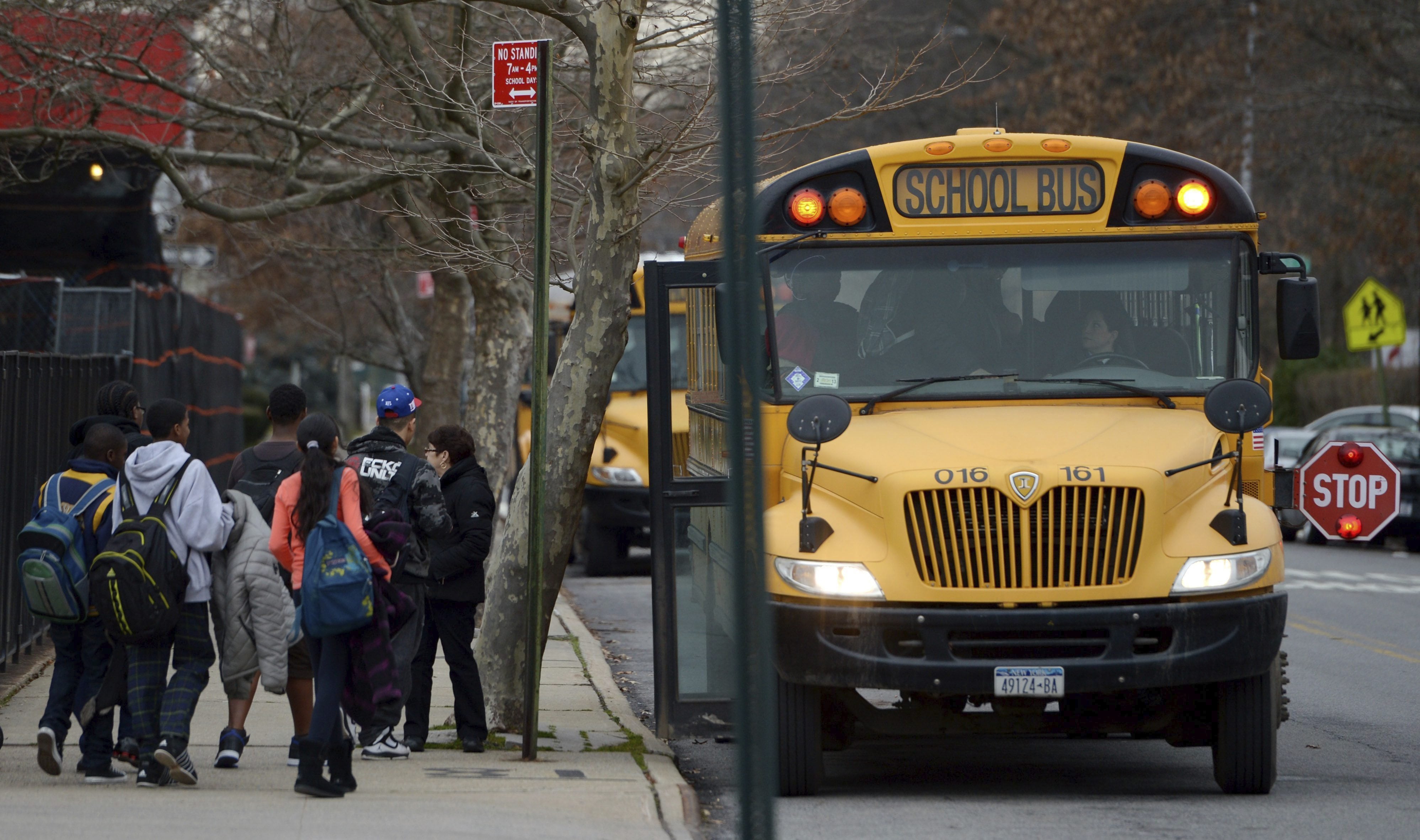Nueva York lanzó la NYC School Bus App para que las familias consulten en tiempo real el recorrido y el horario del autobús escolar (EFE)