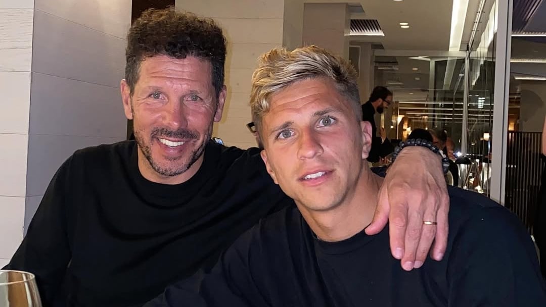 El Cholo Simeone y Gianluca Simeone. el hijo del medio de la trilogía de futbolistas vuelve a la actividad