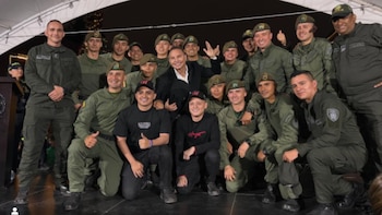 Giovanny Ayala y su hijo