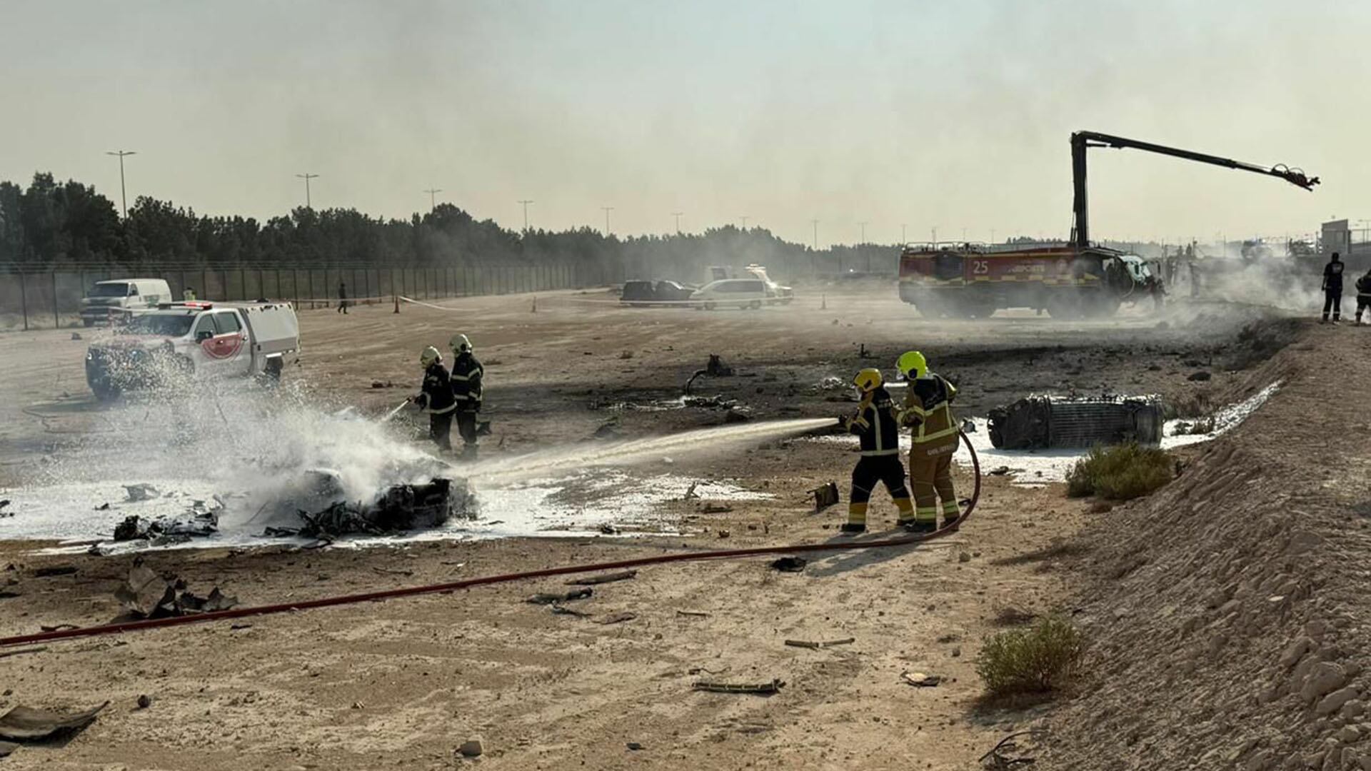 Un avión de combate indio se estrelló durante una demostración en el Salón Aeronáutico de Dubái