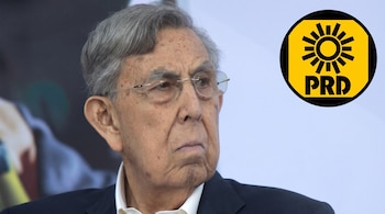 Primer plano de Cuauhtémoc Cárdenas con gafas, acompañado por un círculo amarillo con un sol negro y las siglas del PRD.