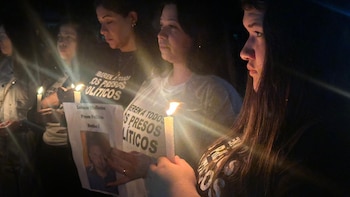 Los familiares de los presos