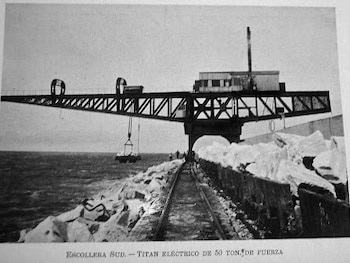 La grúa titán en la