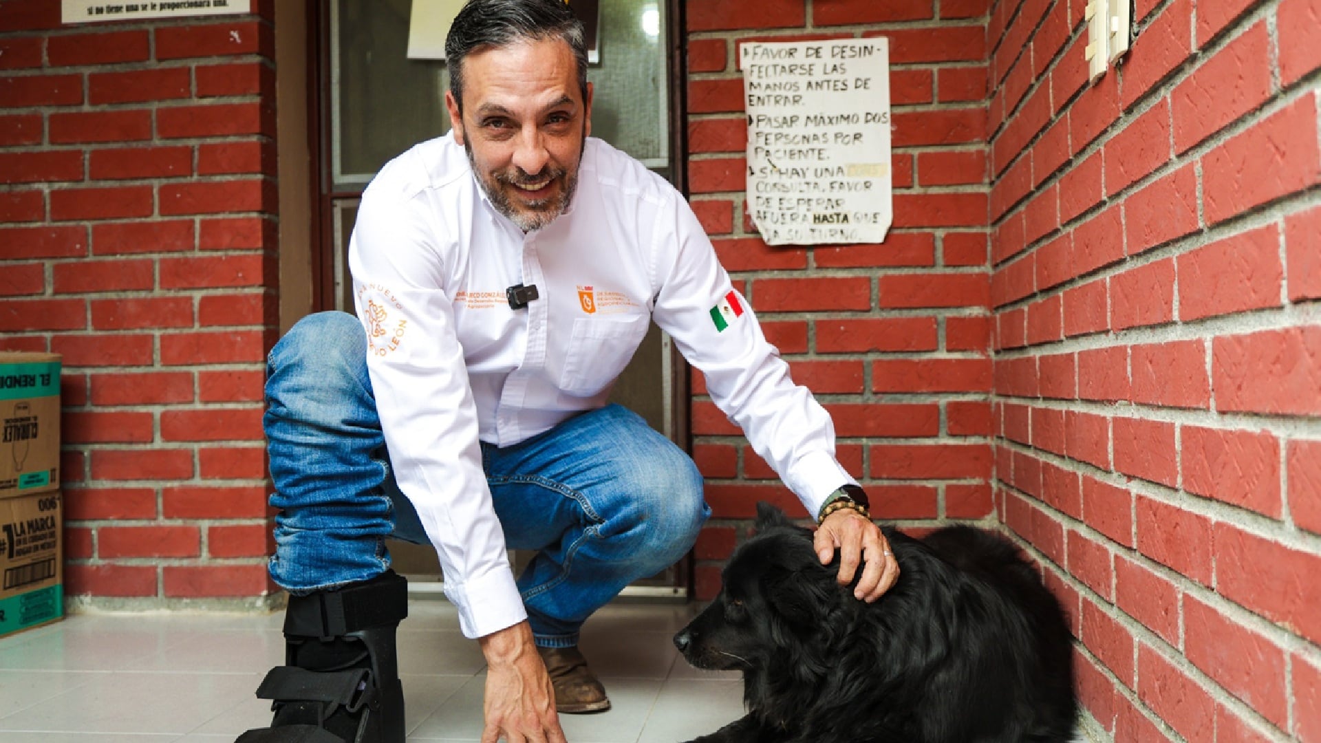 El Secretario Marco González, inició el protocolo de prevención en el municipio de Ciénega de Flores con la visita a la Clínica Veterinaria Ciénega (especial)