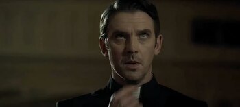 Junto a Pacino, el elenco