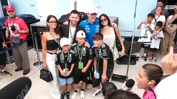 Lionel Messi y su familia llegaron al circuito para ver el Gran Premio de Miami de la Fórmula 1: el encuentro con Franco Colapinto