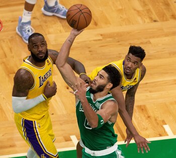 El alero de los Boston