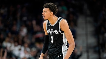 La noche consagratoria del “Alien” Wembanyama en la NBA: la marca nunca antes vista que logró tras anotar 50 puntos