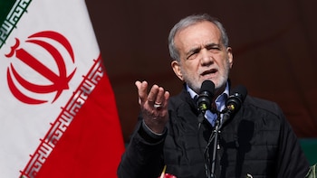 El presidente de Irán subraya que el bloqueo de EEUU al estrecho de Ormuz "está condenado al fracaso"