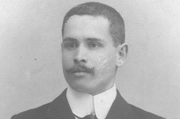 Clodoveo Carrión Mora fue un científico naturalista ecuatoriano. La mayor parte de su colección de especies reposa en el Museo de Historia Natural de Londres.