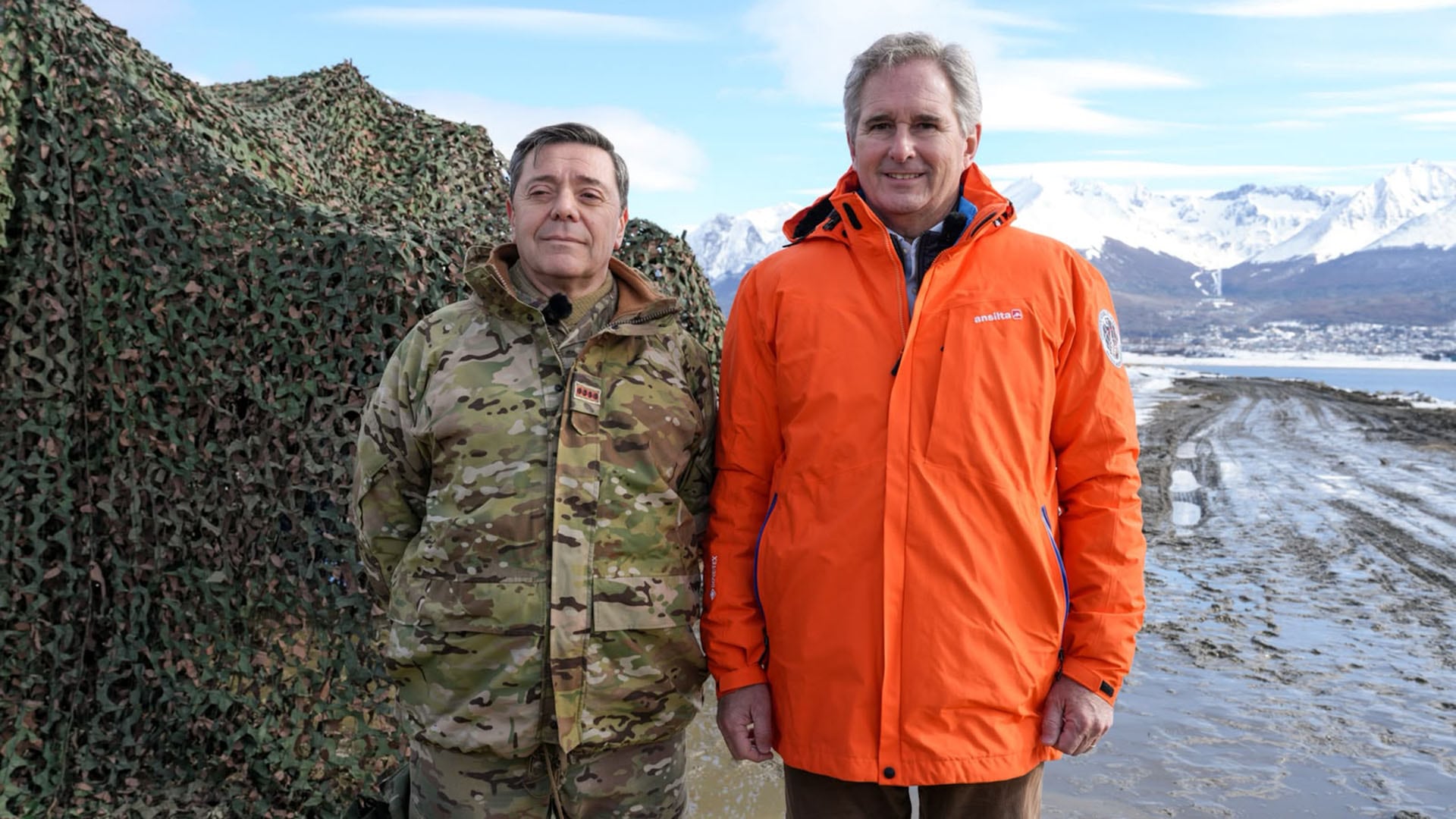 Pablo Quirno y Carlos Presti recorrieron el terreno de la Base Naval Integrada de Ushuaia en la provincia de Tierra del Fuego.