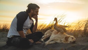 Iván junto a Diabla y