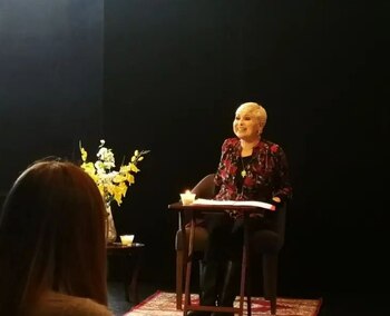 Pelayo actualmente ofrece la conferencia