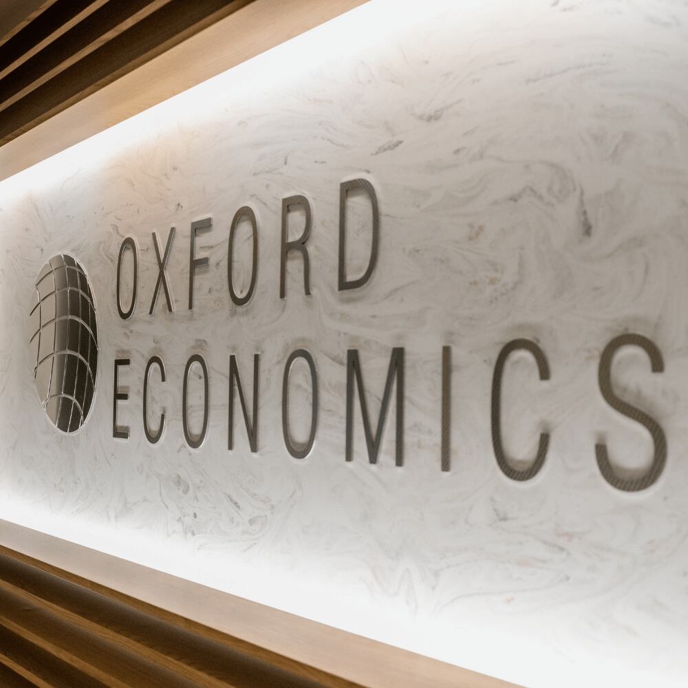 Oxford Economics es una firma global de asesoría económica independiente que proporciona pronósticos, análisis y datos a empresas, instituciones financieras y gobiernos para ayudarles a tomar decisiones estratégicas - crédito Oxford Economics