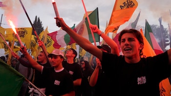 De Francia a Italia, 32 fotos de las protestas que se extendieron por toda Europa