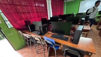 La Superintendencia de Telecomunicaciones instala