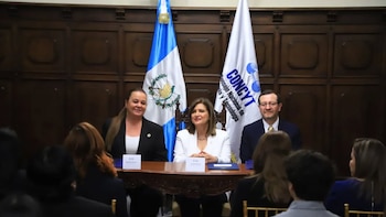 El Ministerio de Educación y la Secretaría de Ciencia firman memorándum para integrar práctica e investigación en las aulas