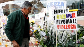 Senador Uribe Turbay sigue en