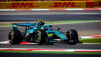 Fernando Alonso y Aston Martin