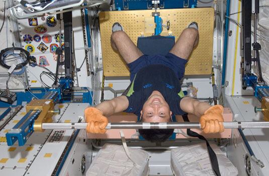 La NASA tiene una rutina de ejercicios exigente en el espacio (NASA)