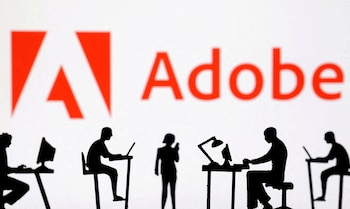 La brecha entre la velocidad de desarrollo de inteligencia artificial y el ritmo de adopción de los clientes representa el mayor reto para Adobe (REUTERS/Dado Ruvic)