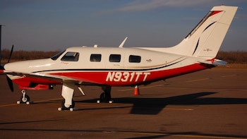 Seis personas murieron, entre ellas un niño, tras la caída de una avioneta en un bosque de Wisconsin