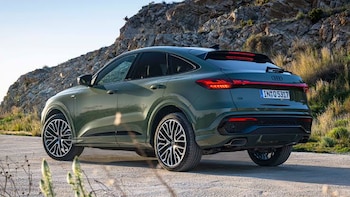 Audi llamó a revisión 43 Q5 modelo 2025 por una falla en los cinturones delanteros que podría impedir mantener la tensión tras un accidente.