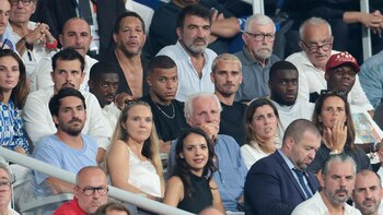 Kylian Mbappé fue a ver a Francia en el Mundial de Rugby