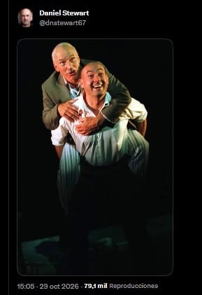 Daniel Stewart publicó una foto antigua junto a Patrick Stewart. (X)