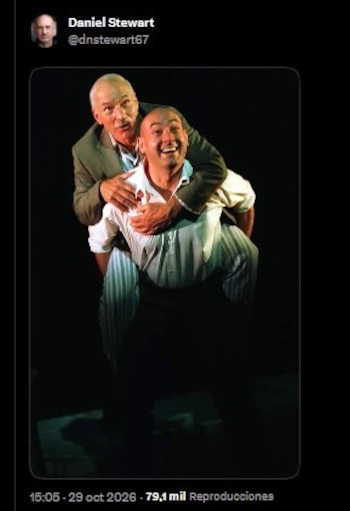 Daniel Stewart publicó una foto antigua junto a Patrick Stewart. (X)