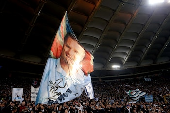 El contacto con los hinchas es una fuente de ánimo y energía para Gascoigne, quien valora cada encuentro como único (Action Images/Carl Recine)