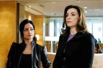 Julianna Margulies y Archie Panjabi