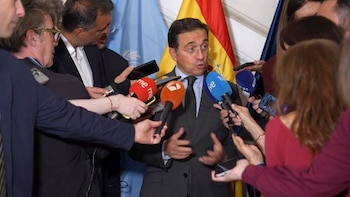 Albares se reunirá con su homólogo marroquí en Nueva York para tratar la crisis de Ceuta y confía en que “tomarán las medidas que sean necesarias”