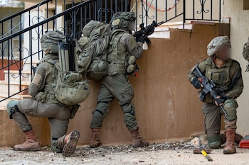 Israel incautó armas y destruyó infraestructura terrorista de Hezbollah en el sur de Líbano