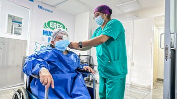 La paciente evoluciona favorablemente y