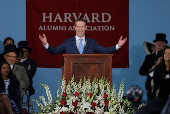Mark Zuckerberg entra en la escena política de Harvard apoyando a Sam Lessi, un movimiento esperable por los analistas. (REUTERS/Brian Snyder)