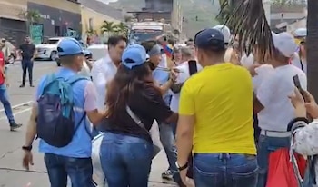 La riña se extendió por