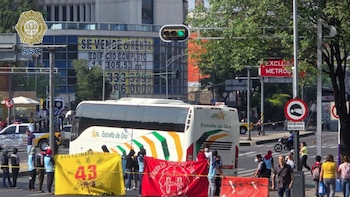 EN VIVO | Bloqueos en carreteras y accidentes hoy lunes 4 de mayo: normalistas mantienen cerrado Insurgentes y Reforma