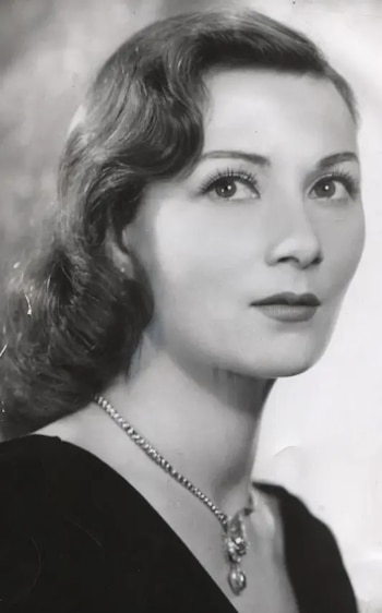 Rosemary Harris