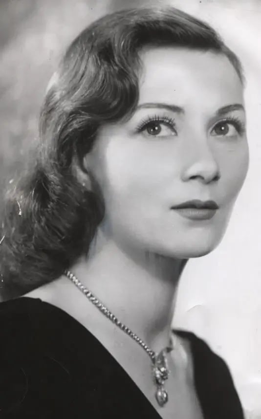 Rosemary Harris construyó buena parte de su prestigio sobre los escenarios de Broadway y el teatro británico (Dominio público/Wikicommons)