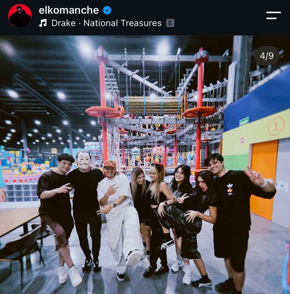 (Instagram)