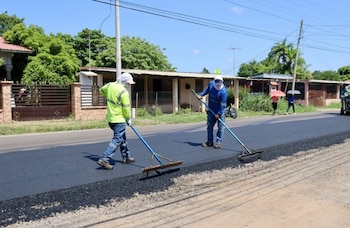 Las características climáticas de Panamá exigen pavimentos capaces de resistir ciclos de humedad. (MOP)