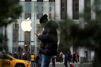 La Comisión de Comercio Internacional sostiene que los sensores SpO2 de Apple Watch violan las patentes de Masimo. (REUTERS/Eduardo Munoz)