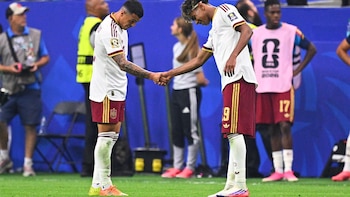 España y Argentina pugnan por ser la primera bicampeona mundial del siglo XXI
