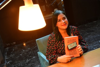 "Los escritores y artistas somos